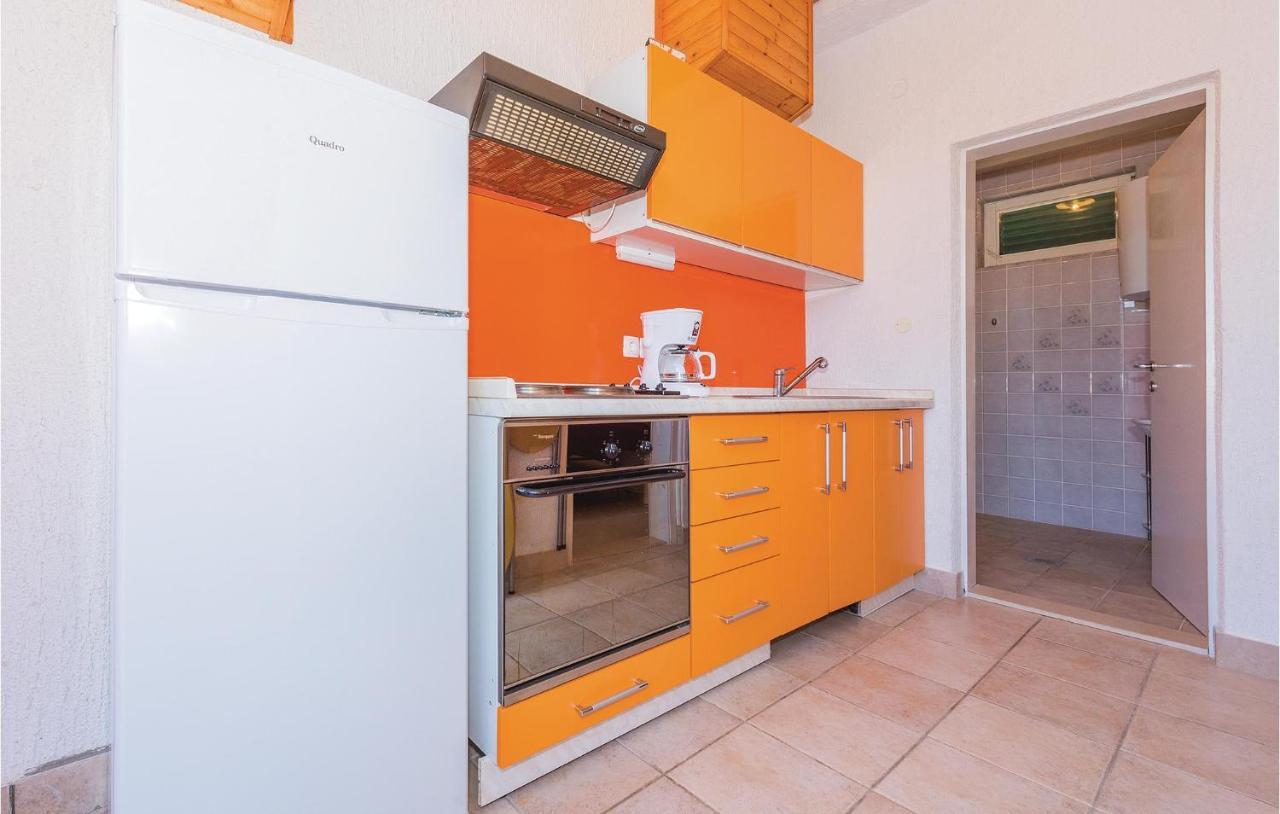 Lovely Apartment In Rogoznica With Wifi 外观 照片