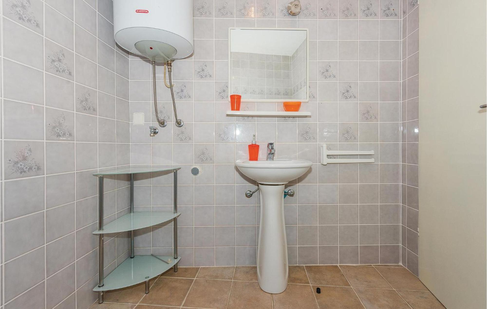 Lovely Apartment In Rogoznica With Wifi 外观 照片
