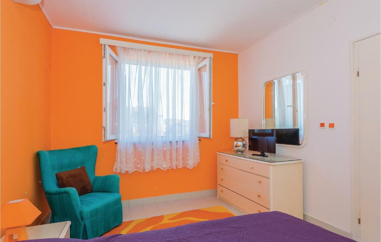 Lovely Apartment In Rogoznica With Wifi 外观 照片